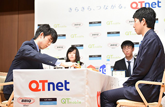 藤井聡太七段と佐々木大地五段による次世代将棋名人戦