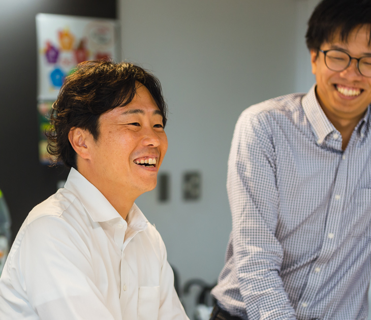 写真：佐伯さんと白石さんのインタビューカット