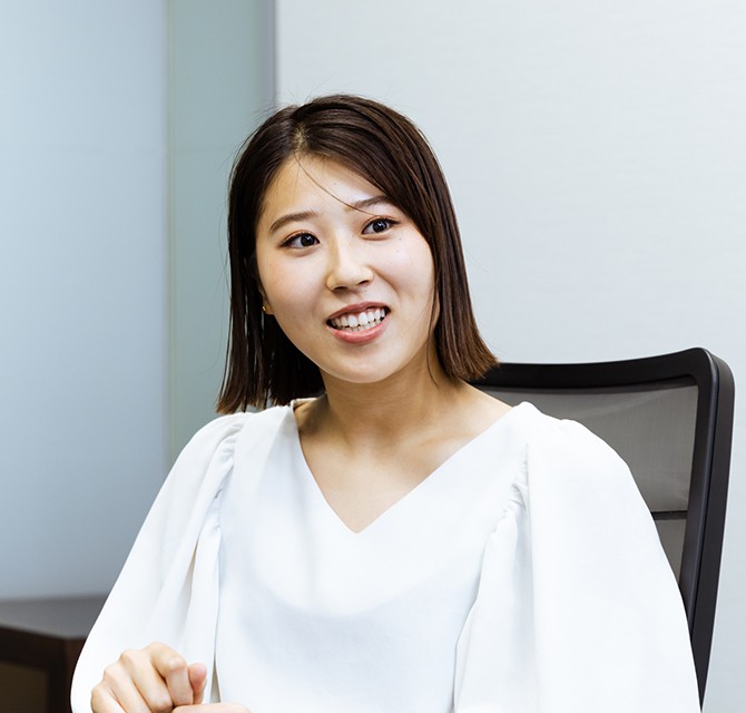 写真:貞宗さんのインタビューカット02