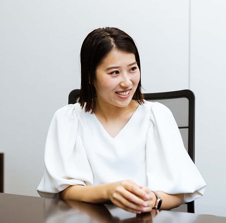 写真:貞宗さんのインタビューカット01