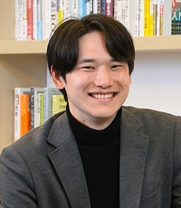 K.Rの顔写真