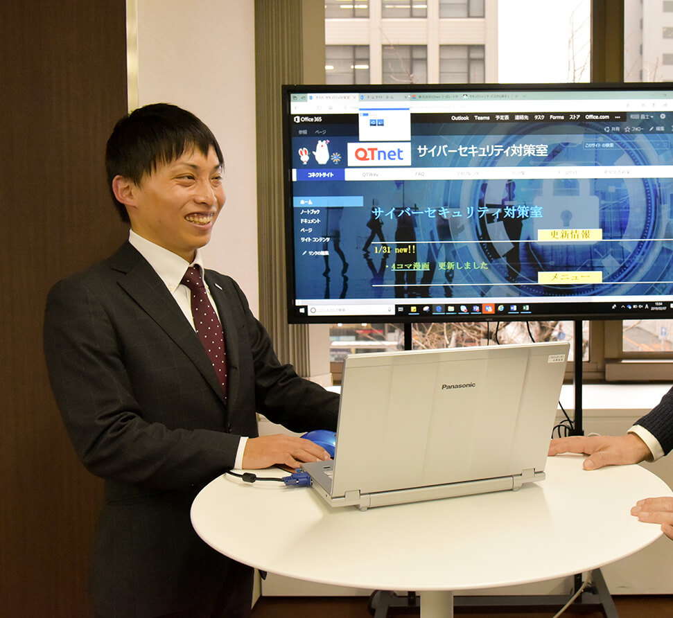 写真：和田さんのインタビューカット03