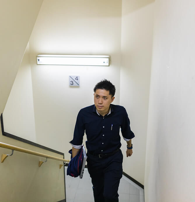 写真:山下さんのインタビューカット04