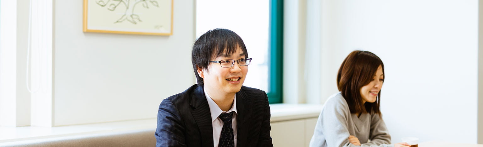 写真:平野さんのインタビューカット03