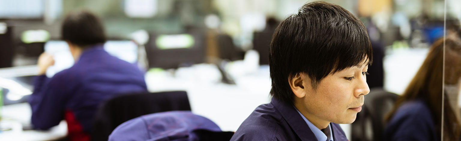 写真:冨田さんのインタビューカット03