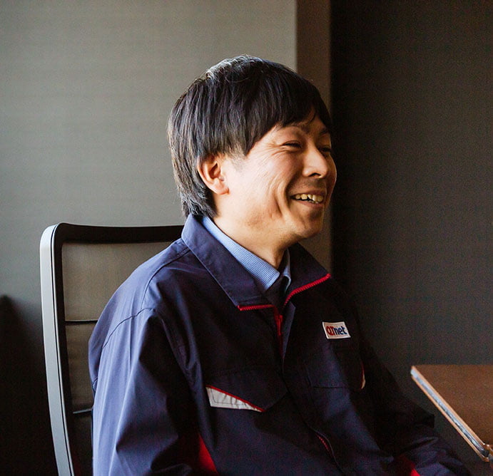 写真:冨田さんのインタビューカット04