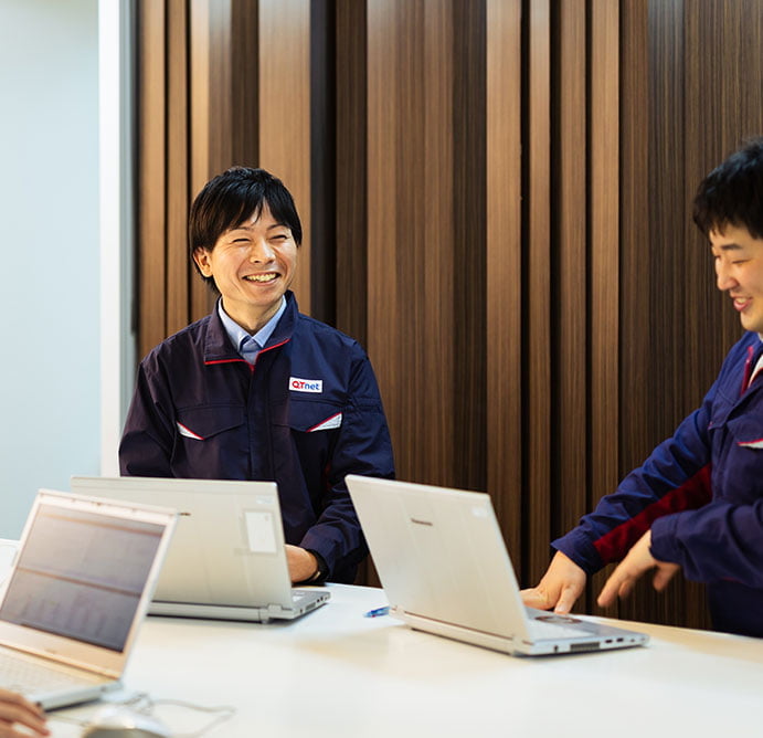 写真:冨田さんのインタビューカット05