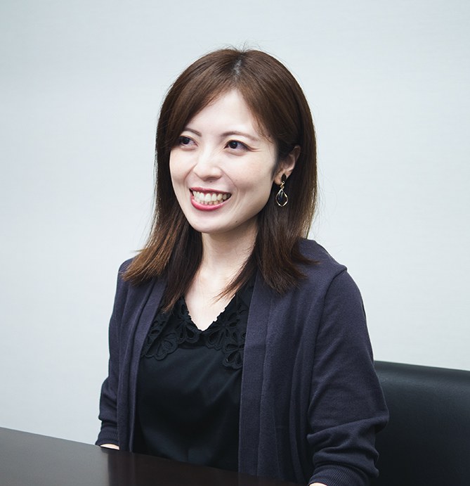 写真:橋本さんのインタビューカット05