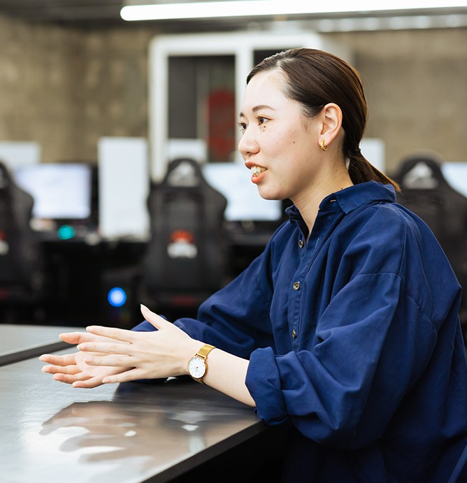 写真:古藤さんのインタビューカット02