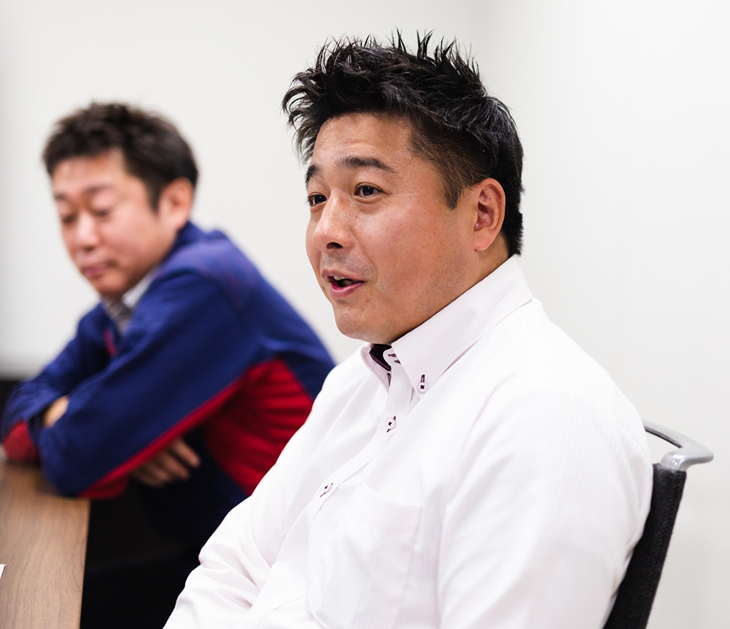 写真:政枝さんのインタビューカット01