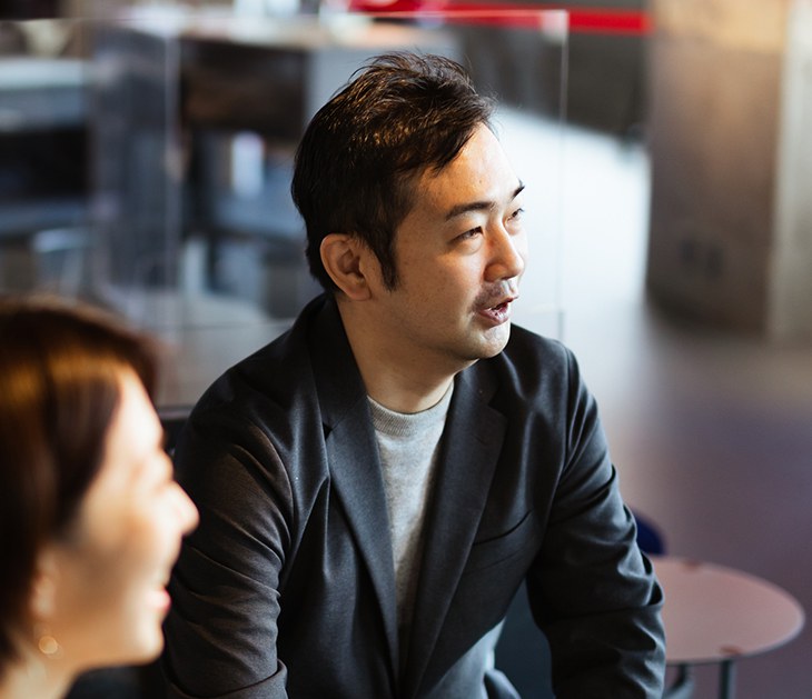 写真：中野さんのインタビューカット01