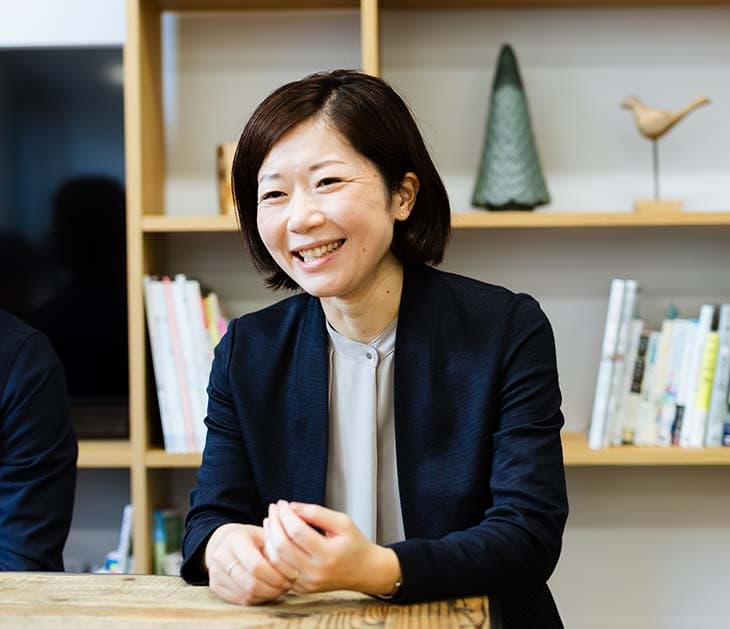 写真：大山さんのインタビューカット01